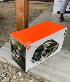 Quality JBL Boombox 3 Stereo Wireless Bluetooth Speaker.
