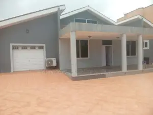 3bdrm House in Baatsonaa Total Area, Spintex for rent