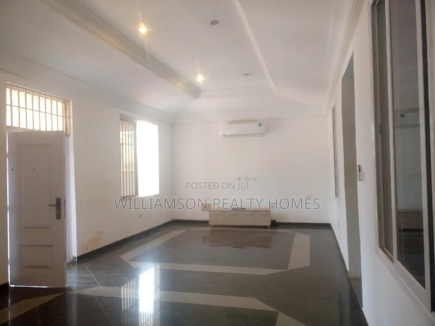 3bdrm House in Baatsonaa Total Area, Spintex for rent
