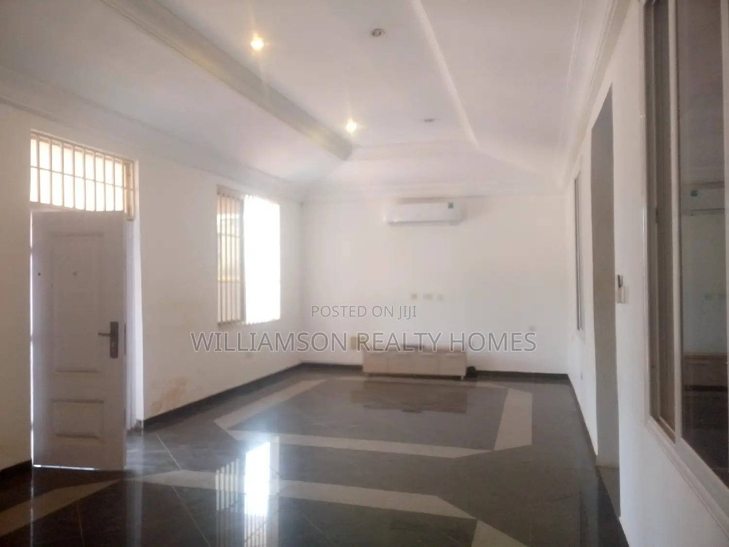 3bdrm House in Baatsonaa Total Area, Spintex for rent