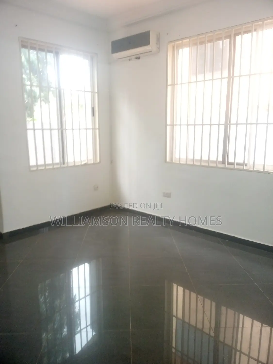 3bdrm House in Baatsonaa Total Area, Spintex for rent