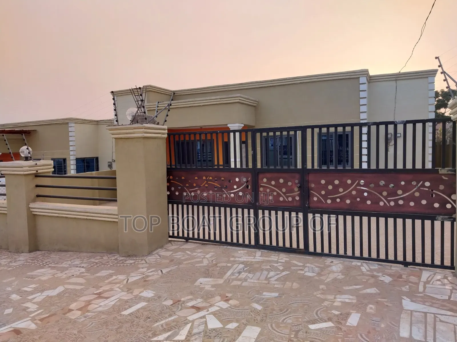 Furnished 4bdrm House in Kronum Top Boat, Kumasi Metropolitan for sale