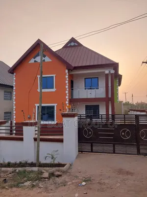 Furnished 5bdrm House in Kronum Top Boat, Kumasi Metropolitan for sale