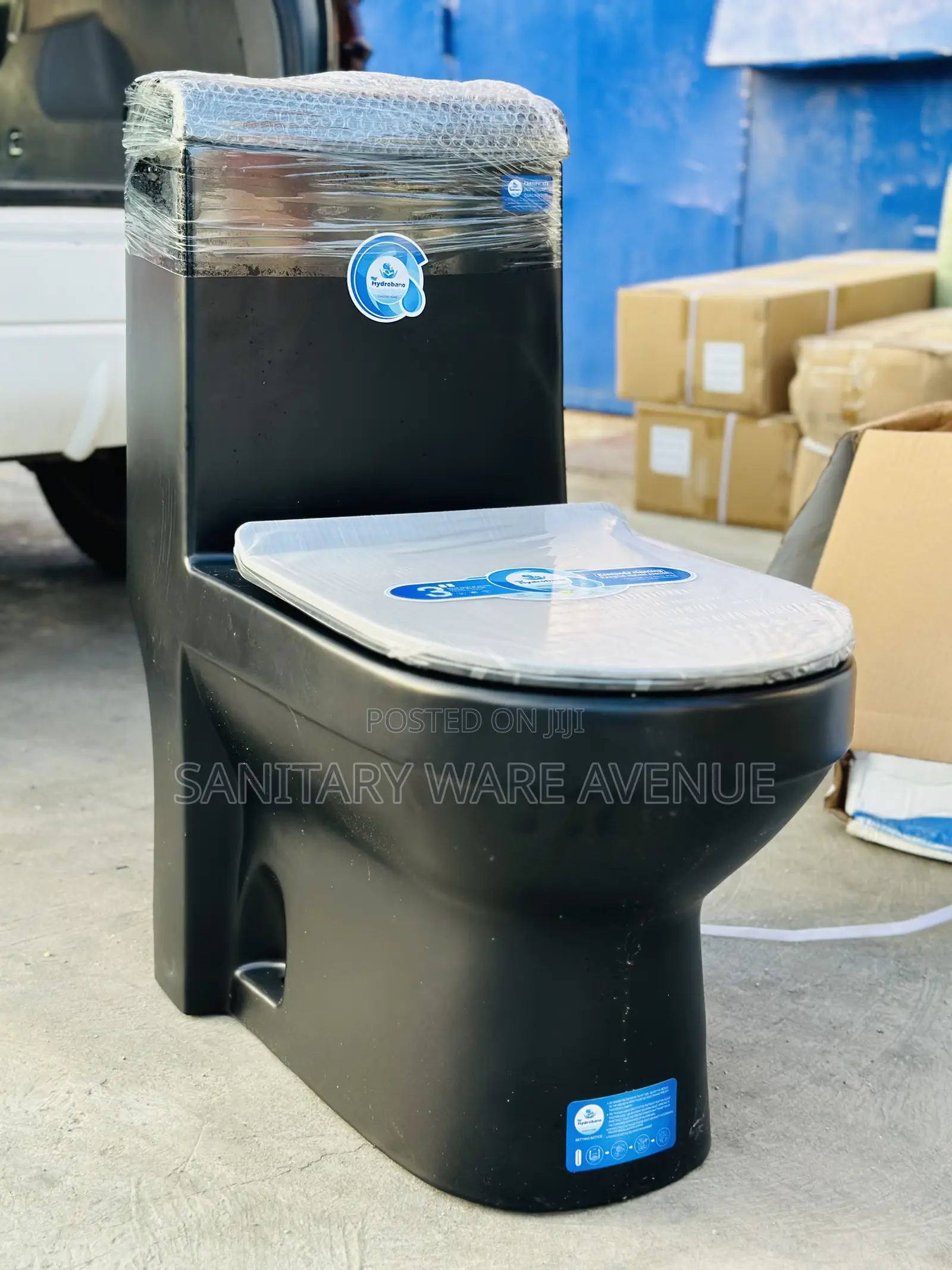 Matte Black Water Closet - Black Toilet Seat - Combined Wc