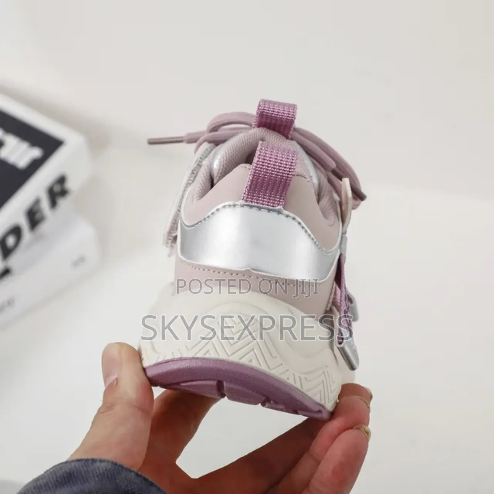 Beautiful Girls Sneakers