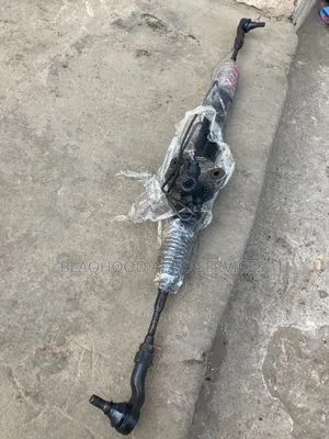 Nissan Hiace (Stanbic) Home Used STEERING RACK in Stock