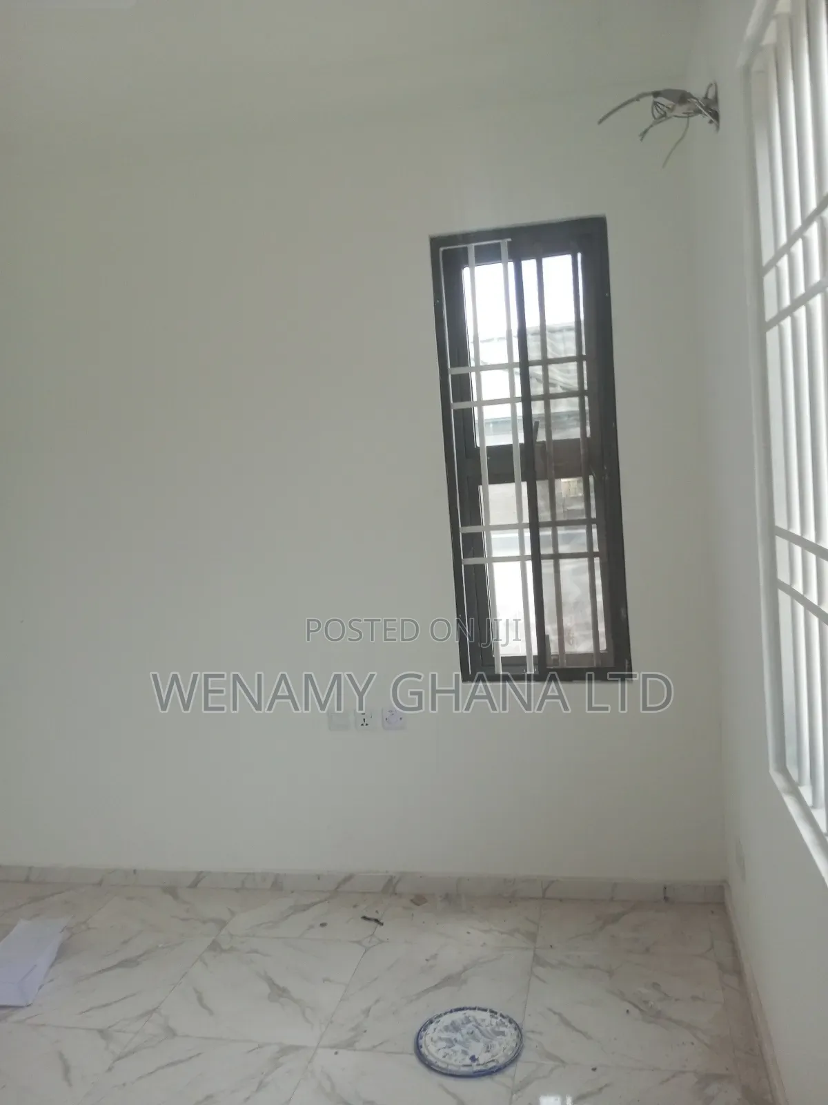 3bdrm Apartment in Community 25, Tema Metropolitan for rent