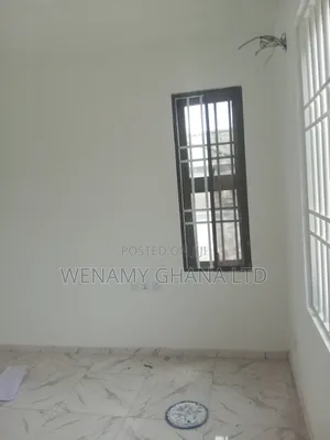 3bdrm Apartment in Community 25, Tema Metropolitan for rent
