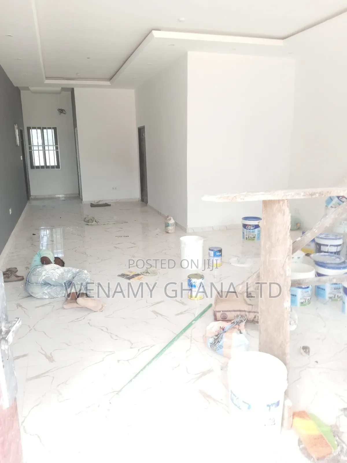 3bdrm Apartment in Community 25, Tema Metropolitan for rent