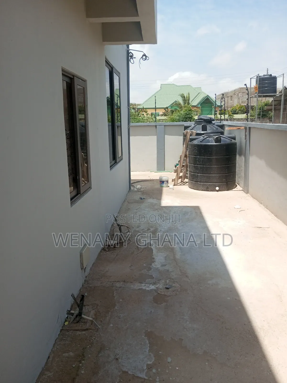 3bdrm Apartment in Community 25, Tema Metropolitan for rent