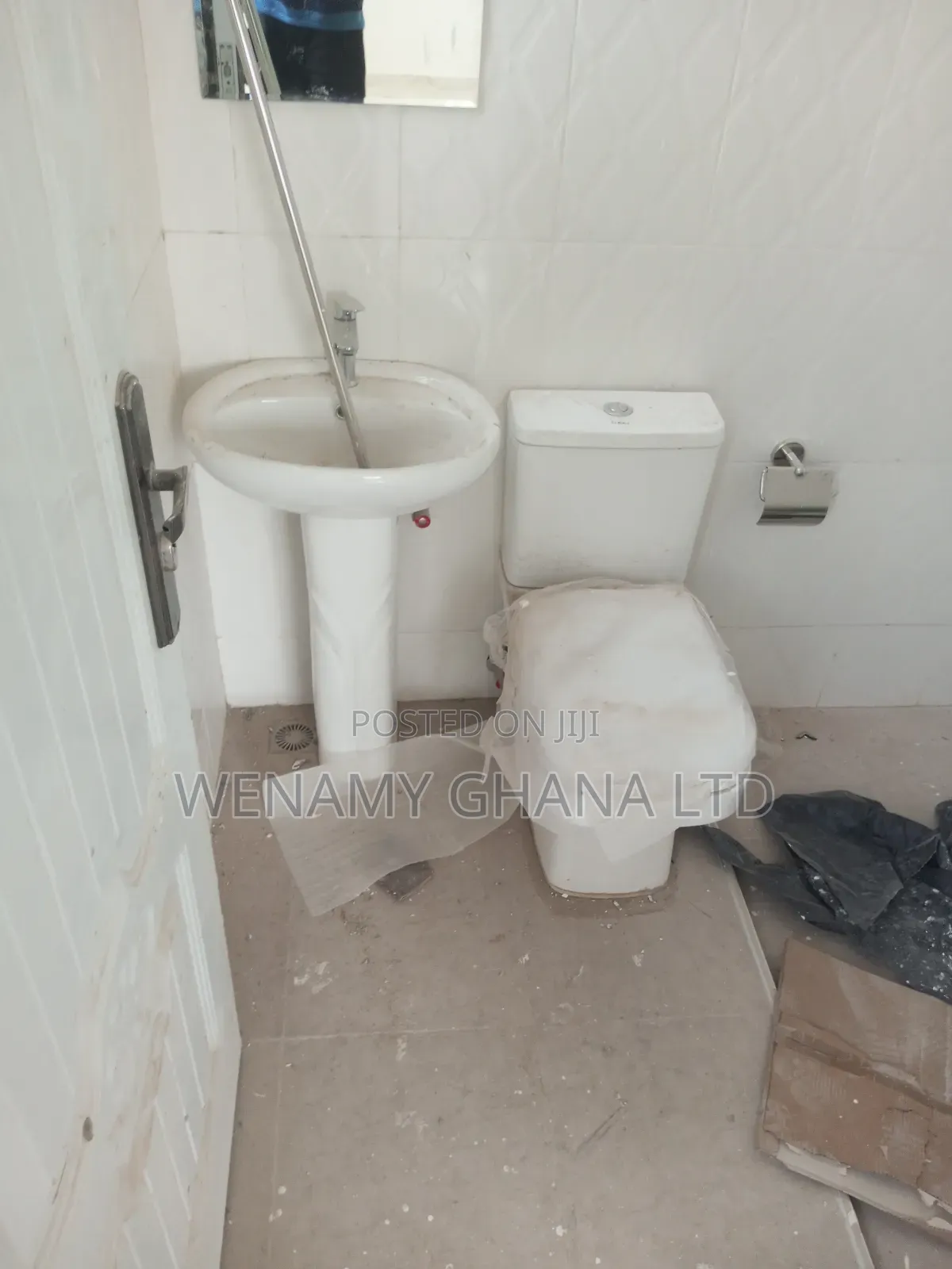 3bdrm Apartment in Community 25, Tema Metropolitan for rent