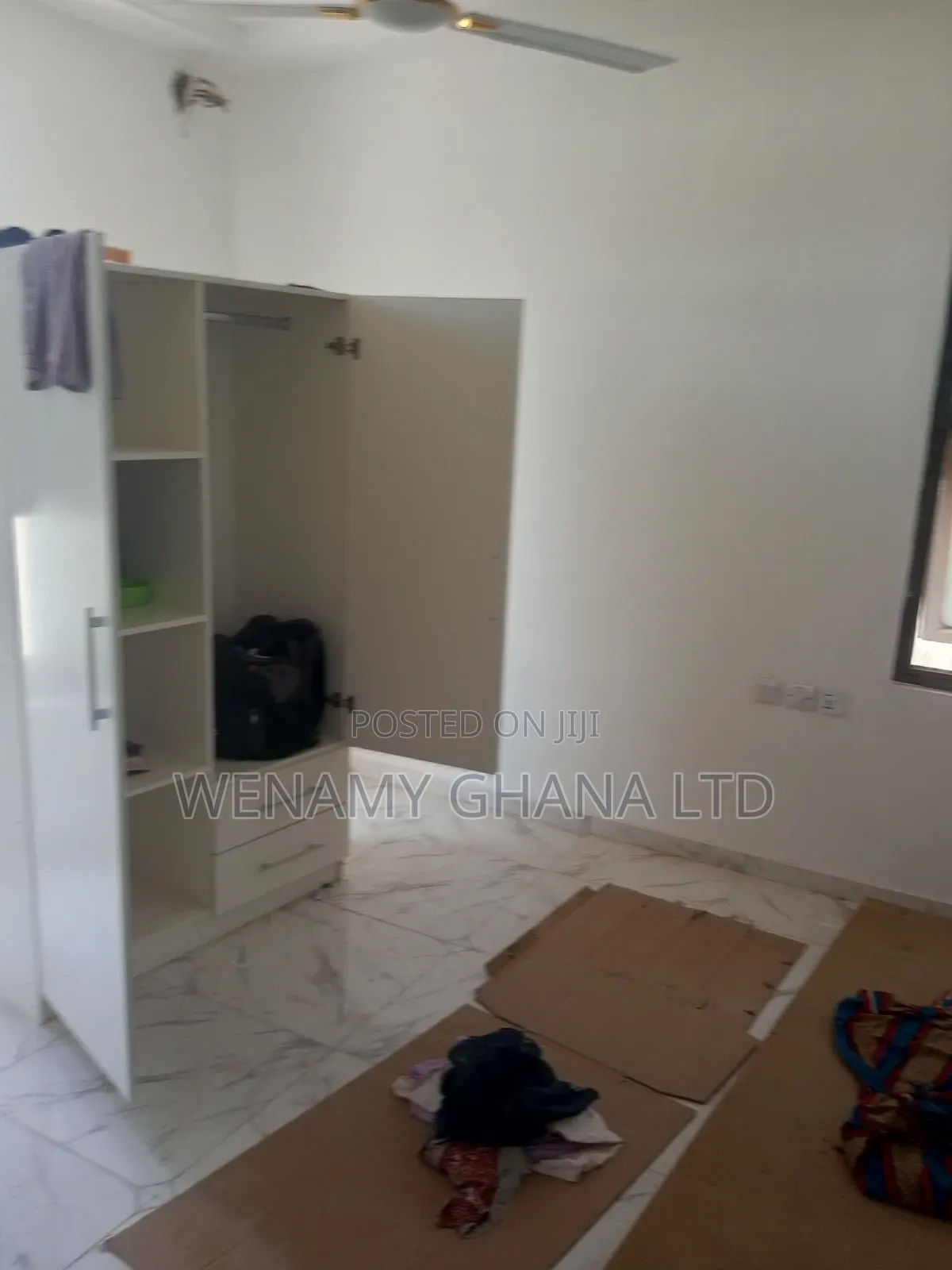 3bdrm Apartment in Community 25, Tema Metropolitan for rent