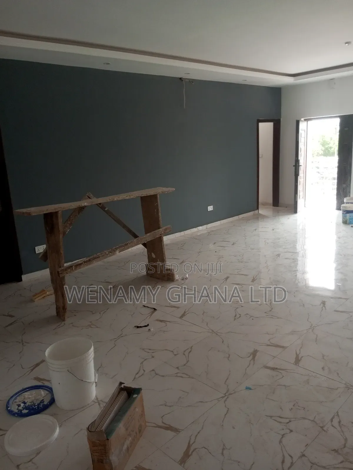 3bdrm Apartment in Community 25, Tema Metropolitan for rent