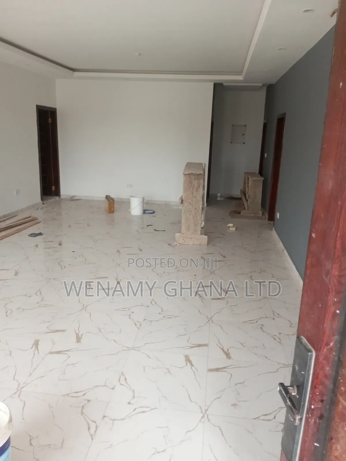 3bdrm Apartment in Community 25, Tema Metropolitan for rent
