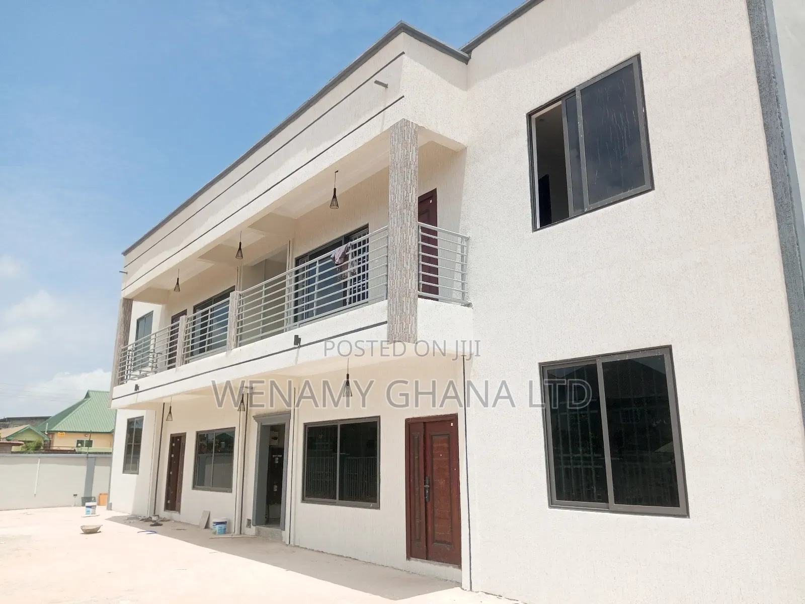 3bdrm Apartment in Community 25, Tema Metropolitan for rent