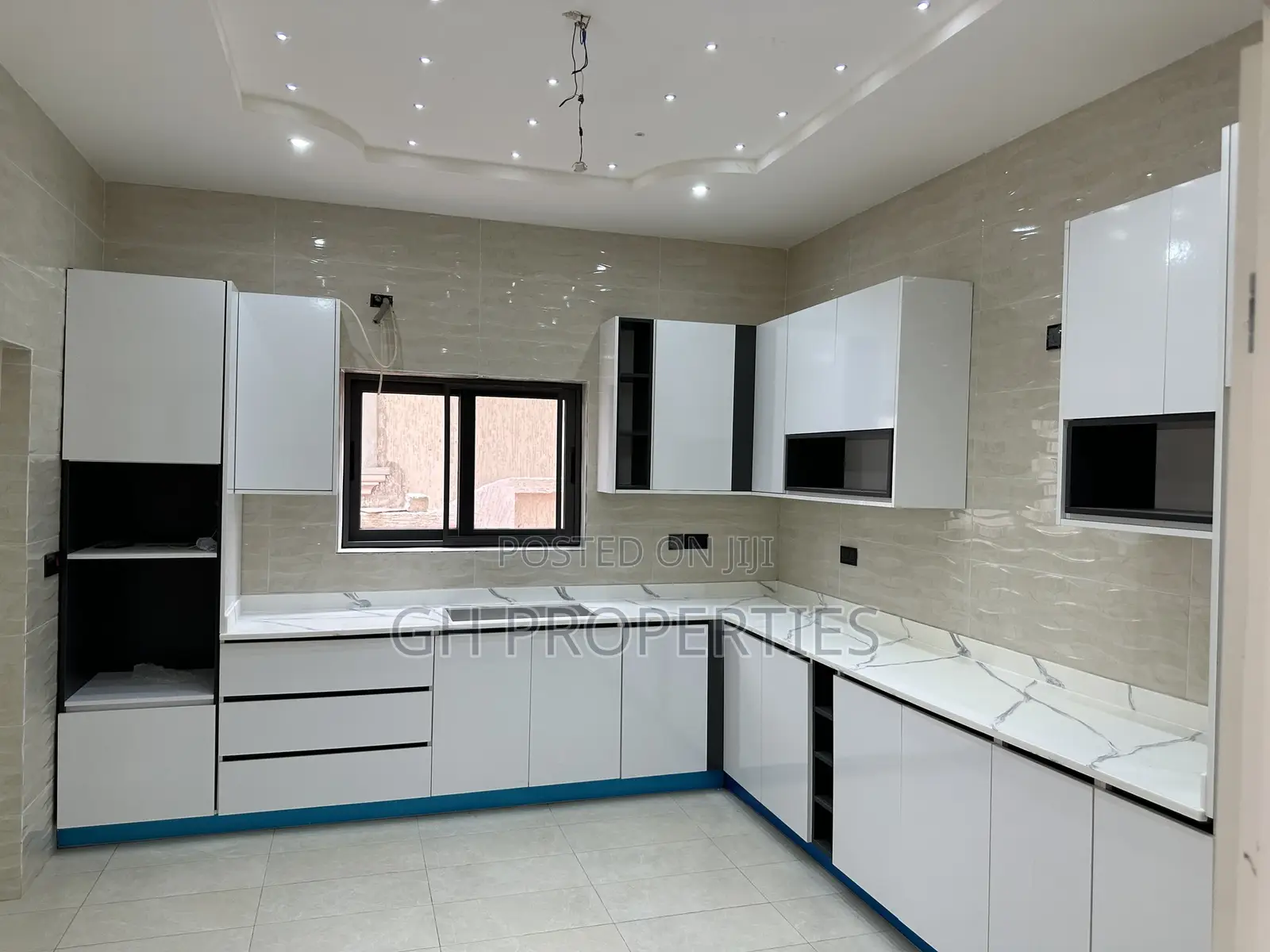 Furnished 4bdrm House in Kwadaso Hilltop., Kumasi Metropolitan