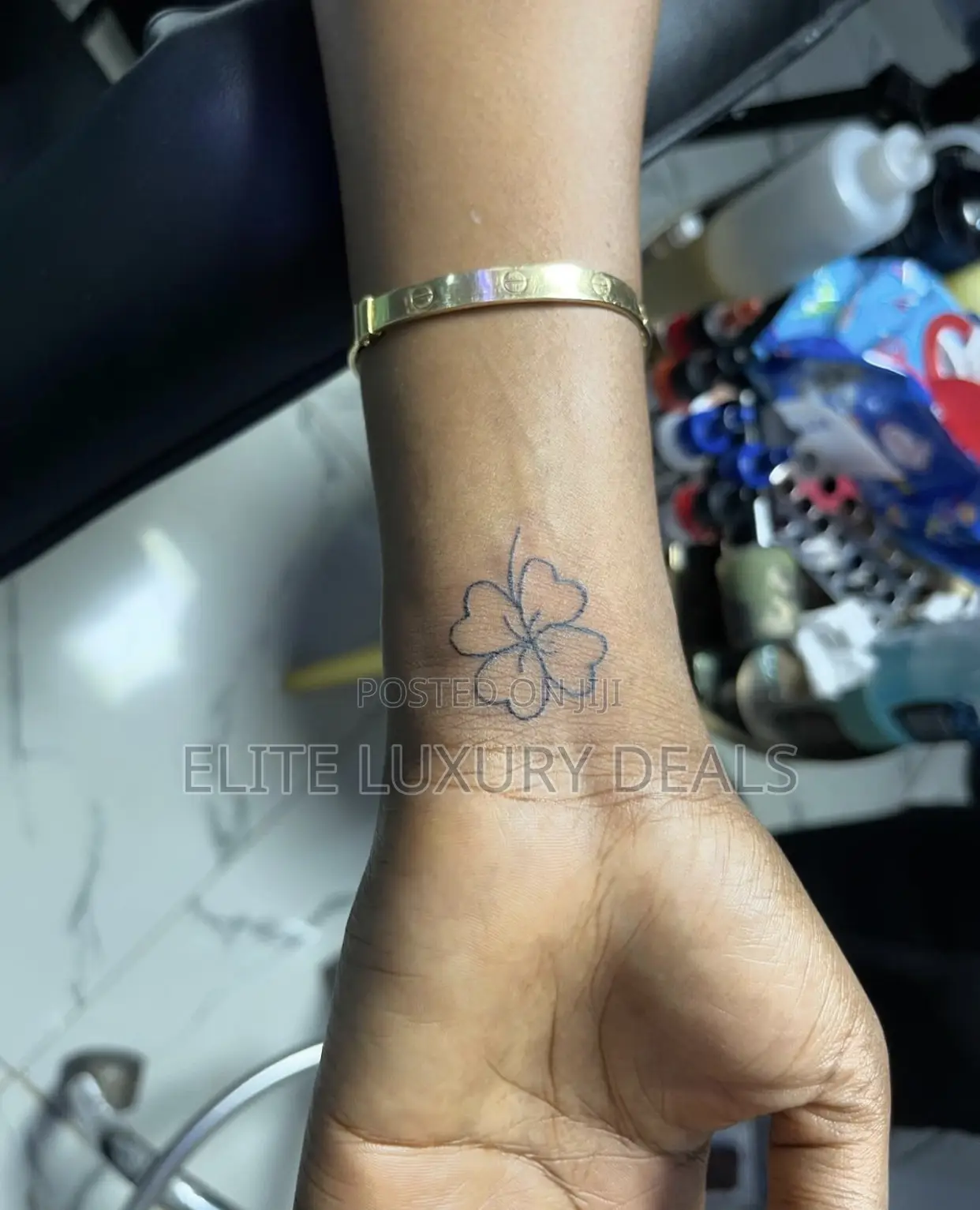 Tattoo Studio / Home Services