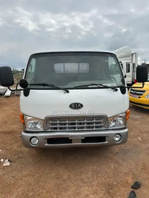 2003 Kia Pamax. New Arrivals