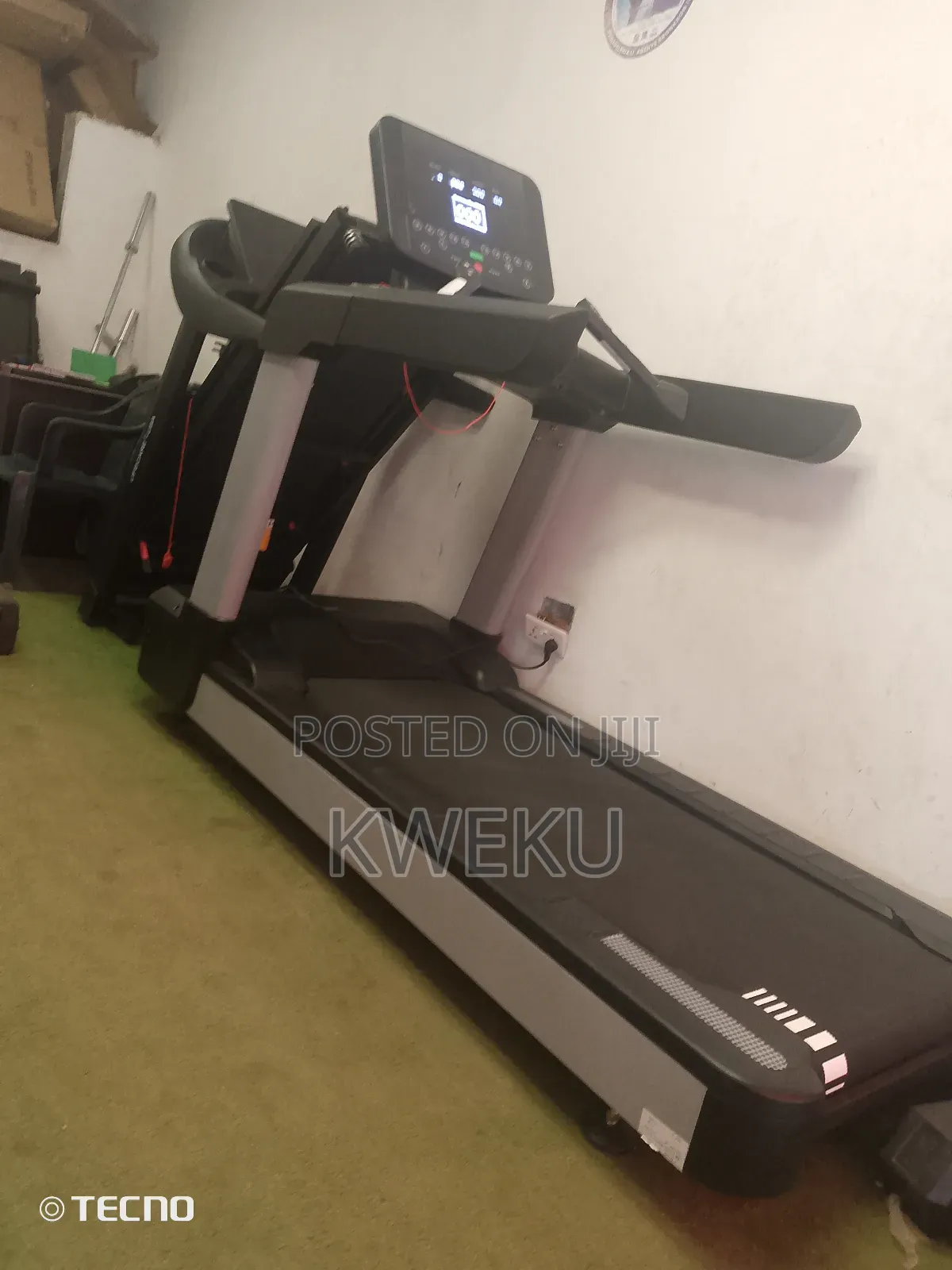 Commercial Treadmill 220kg Weight Capacity