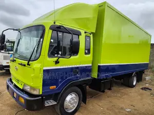 Hyundai 5ton Container. New Arrivals.