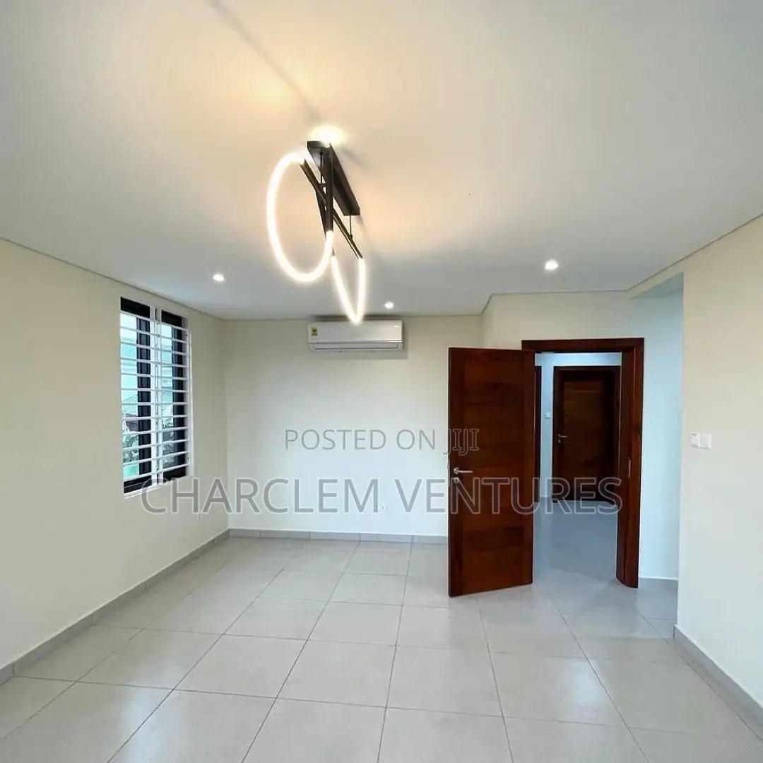 5bdrm House in Charclem Ventures, Accra Metropolitan for sale