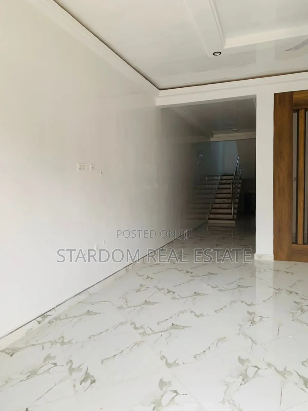 3bdrm Duplex in Oyarifa for rent