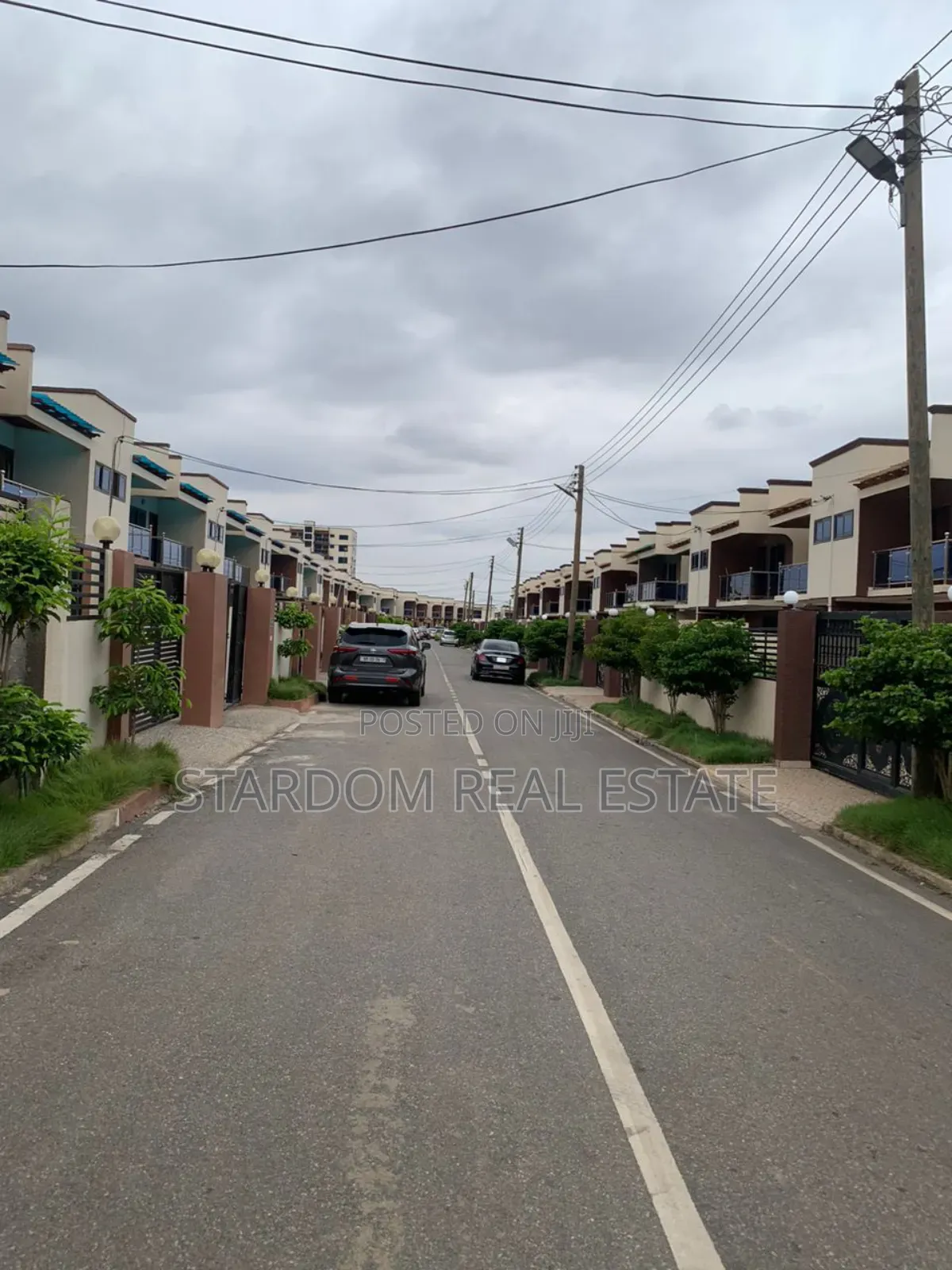 3bdrm Duplex in Oyarifa for rent
