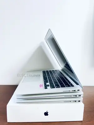 Laptop Apple MacBook Air 2015 8GB Intel Core i5 SSD 256GB