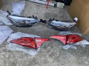 Toyota Corolla 2017/2018 Headlight and Taillight Complete