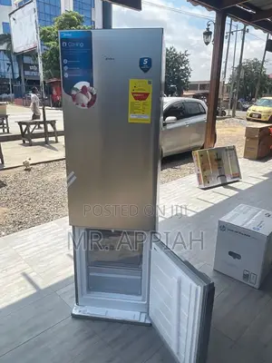 Extremely Chilling Midea MDRB369FGN02 Bottom Freezer Fridge