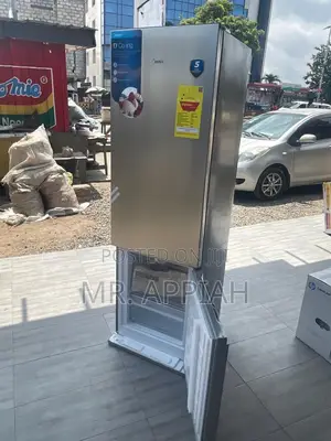 Eco-Friendly Midea MDRB369FGN02 2 Door Electric Fridge.