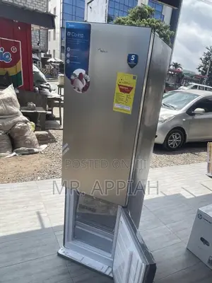 Classic Design Midea MDRB369FGN02 Bottom Freezer Fridge.