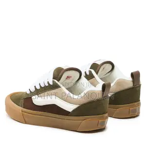 Vans Knu Skool