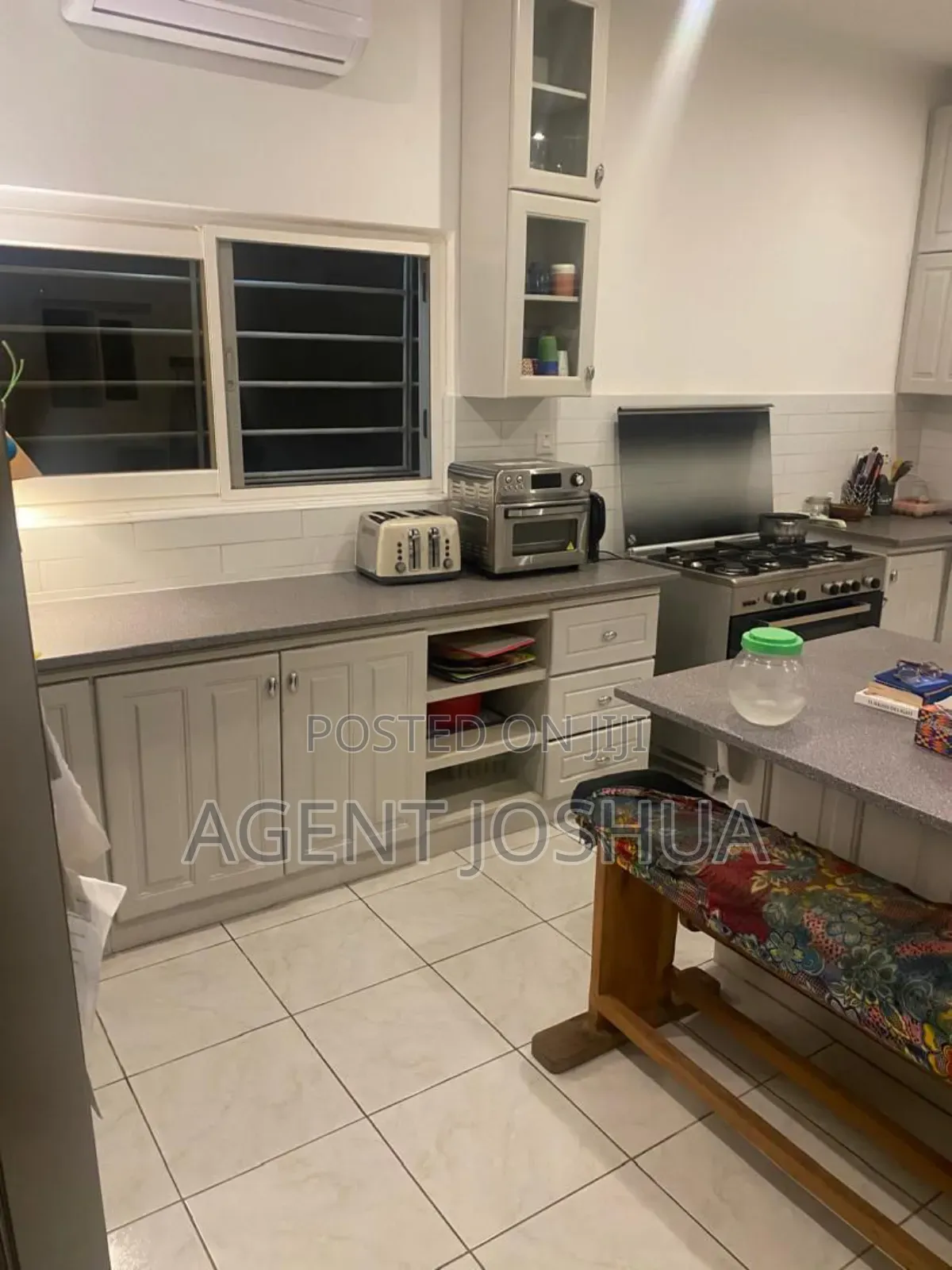 Furnished 4bdrm House in Regimanuel Estate, Airport Residential Area