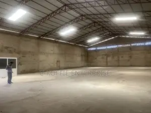 1200sqm Warehouse at Achimota for Rent