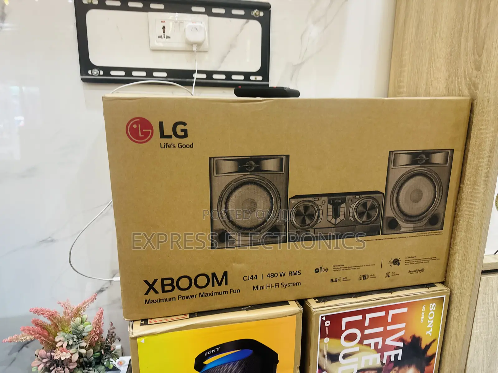 CJ44 Home Theater System Lg Highly Recommended