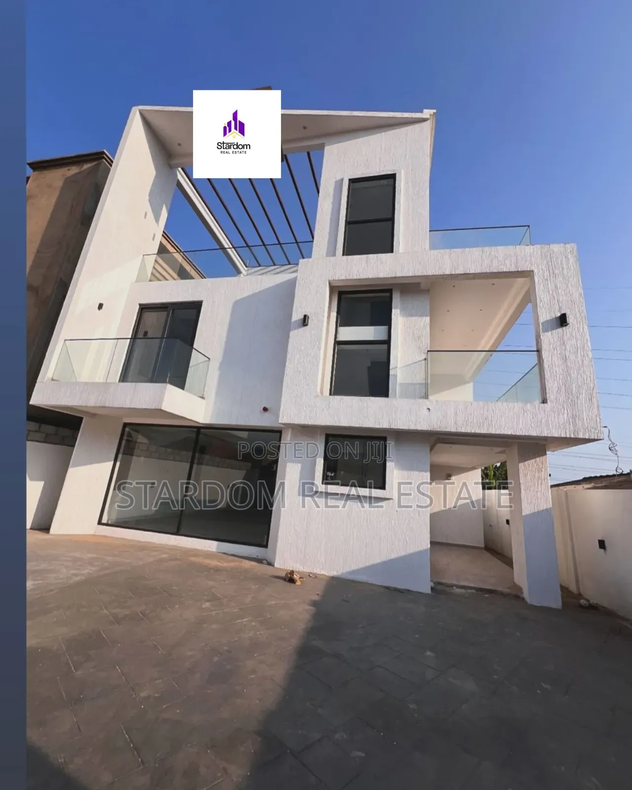 4bdrm Duplex in Adjiriganor for sale