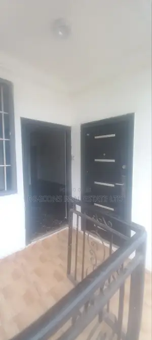 1bdrm Mansion in De-Icons Real Estate, Awutu Senya East Municipal