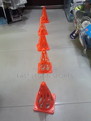 X5 Football Soccer Conr Set Playground Cones