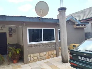 2bdrm House in Danfa Police Station for sale