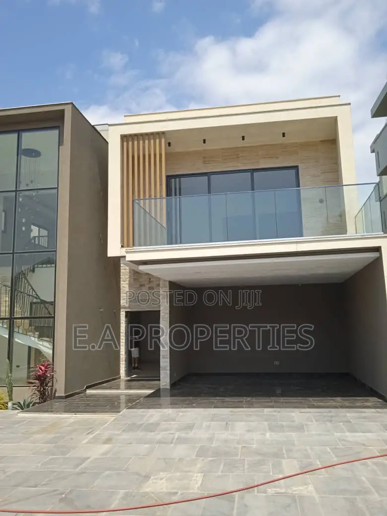 4bdrm House in E A Properties, A&C Mall Area for sale
