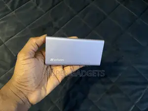 VERBATIM Wireless Slim Power Bank (10,000mah)
