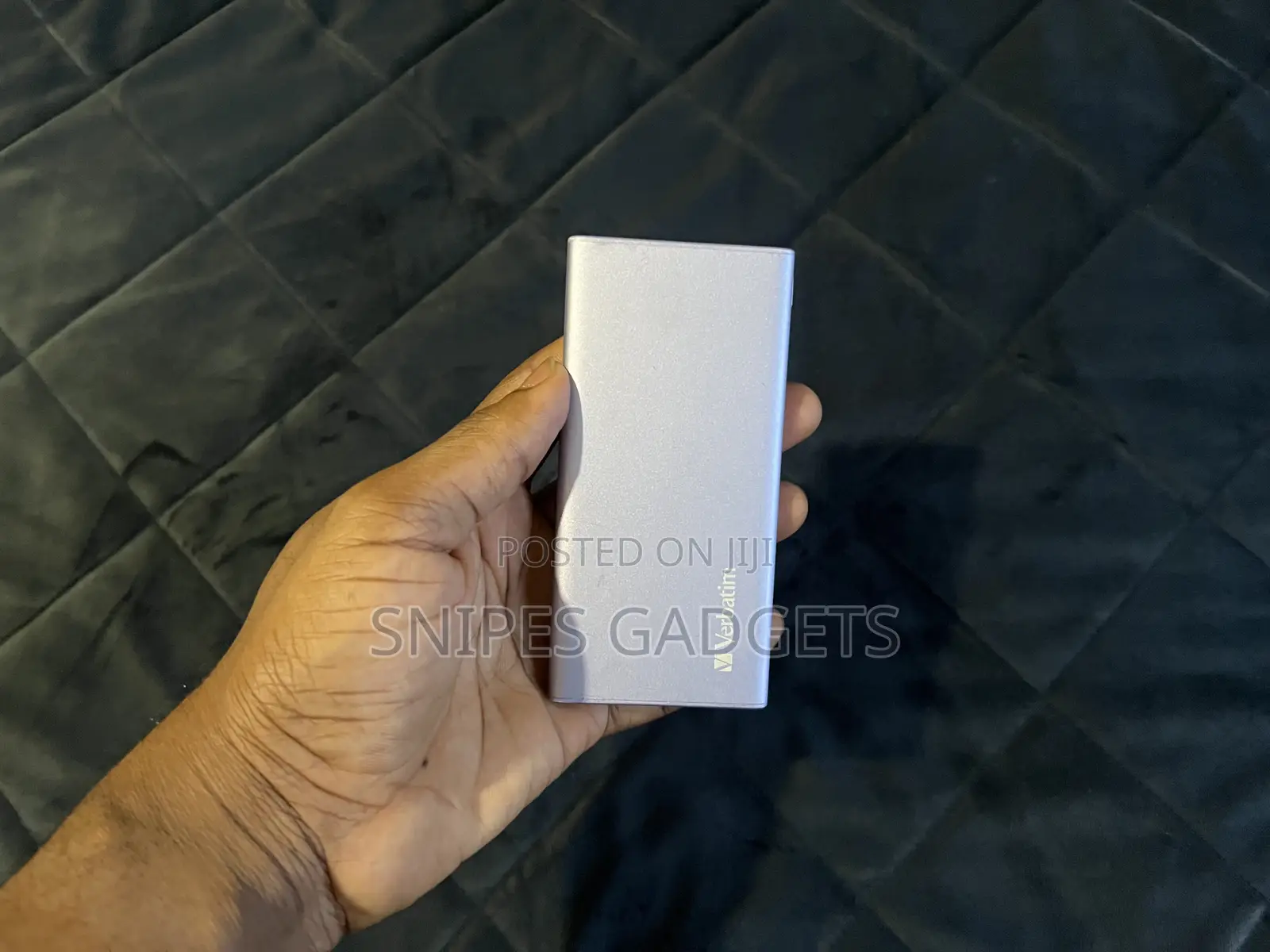 VERBATIM Wireless Slim Power Bank (10,000mah)