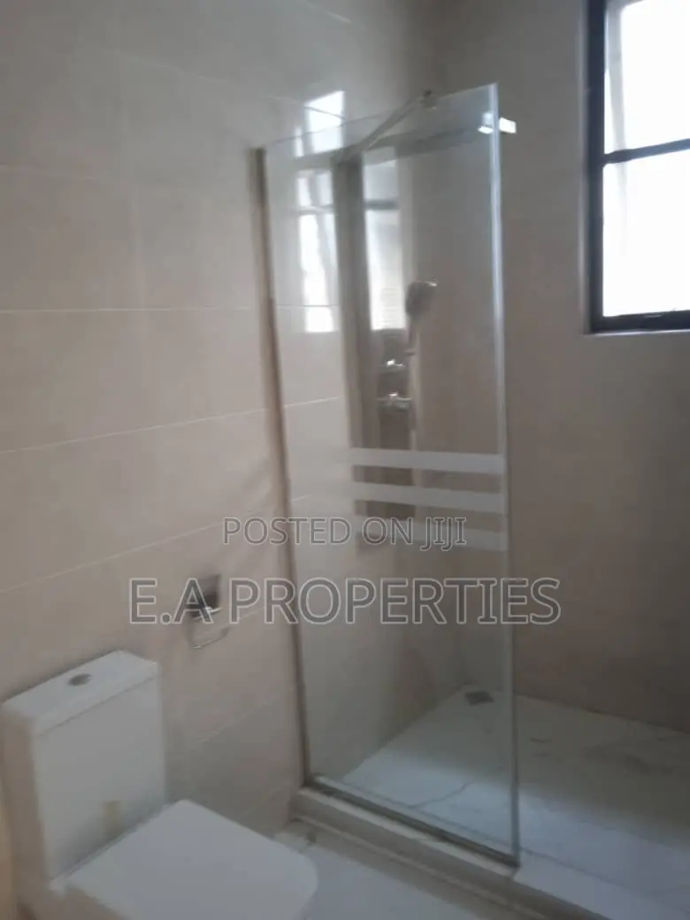 4bdrm House in E A Properties, American House for sale