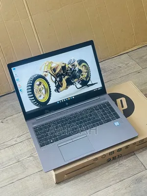 New Laptop HP ZBook 15u G5 16GB Intel Core I7 SSD 256GB