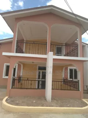 8bdrm House in Fredimens Real, Kumasi Metropolitan for sale
