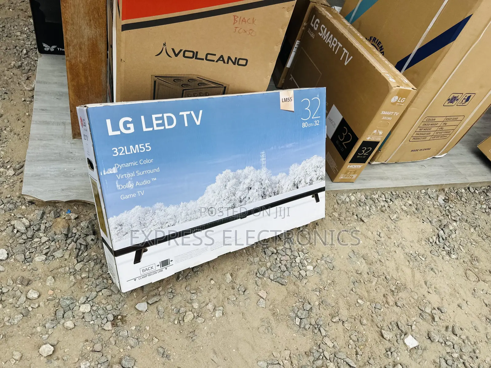 Very Cool Price 32”Lm550 FHD Satellite Lg Television