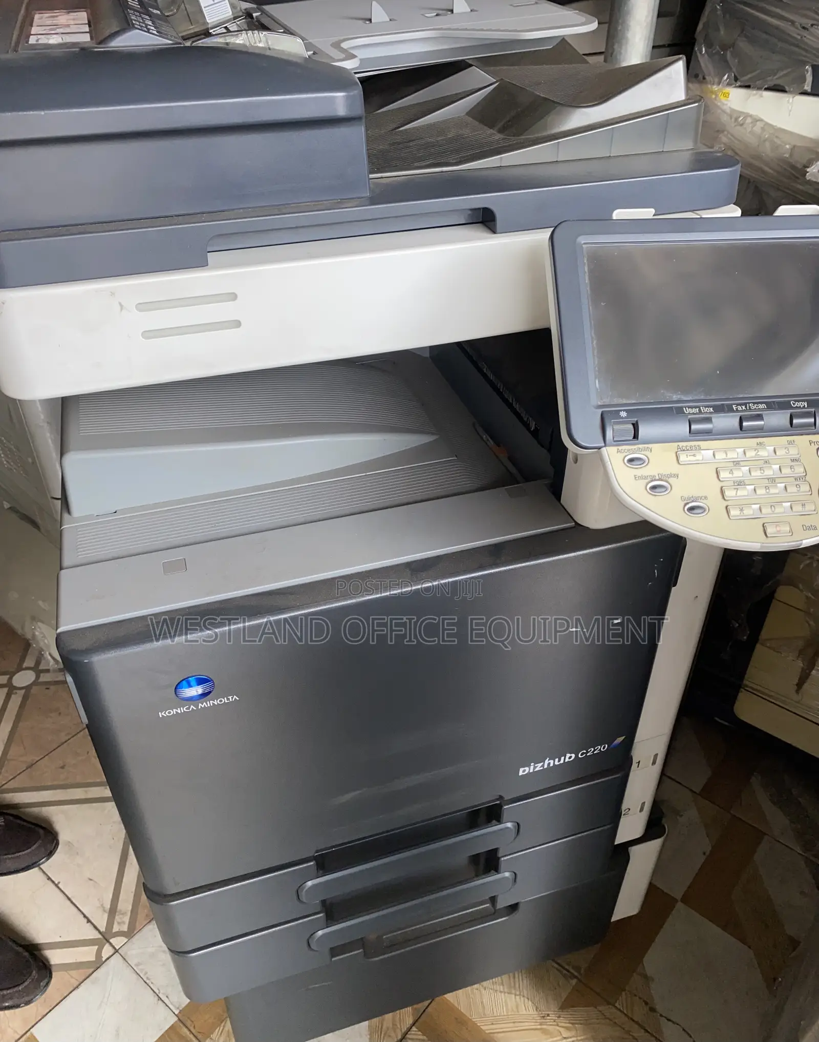 Konica Minolta Bizhub C220