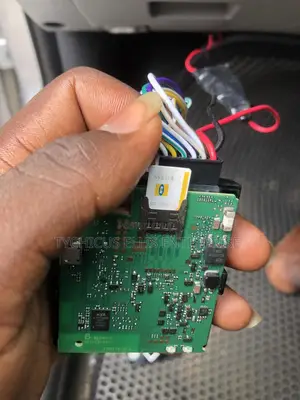 Teltonika Vehicle Tracker (GPS)