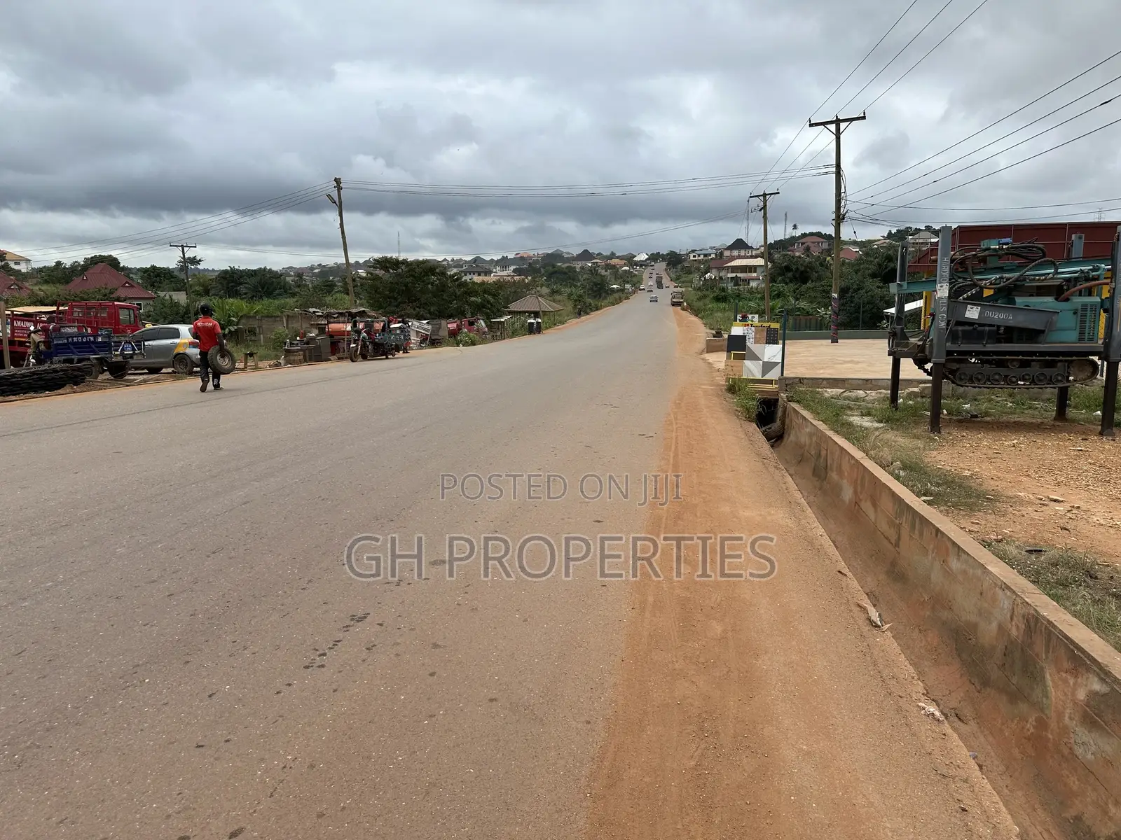 One Plot for Sale at Sokoban,Ampabame Main Road.